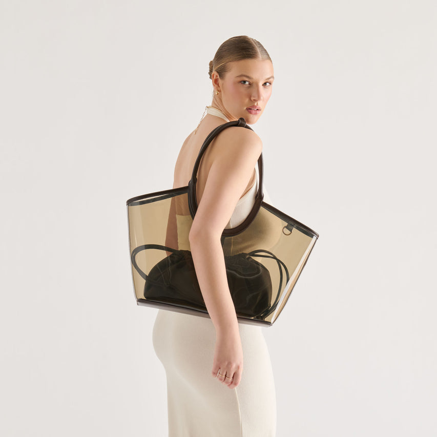 DOLCEVITA-TOTE_GISELLE_CHOCOLATE_04.jpg