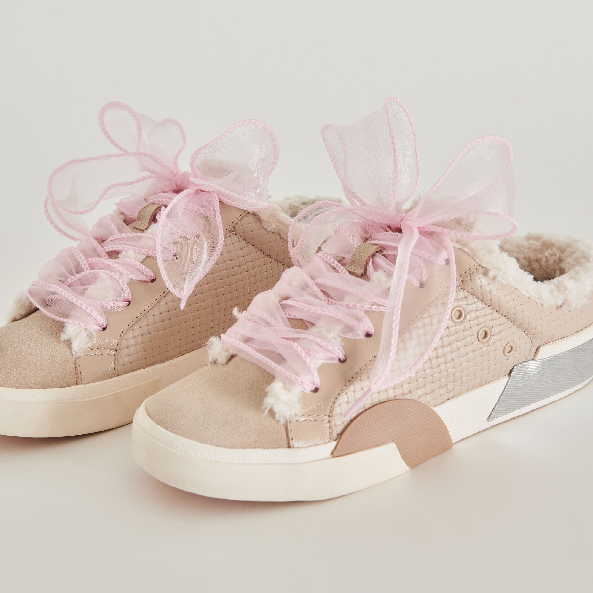 DV_Styled-laces_10_23_2433911-1.jpg