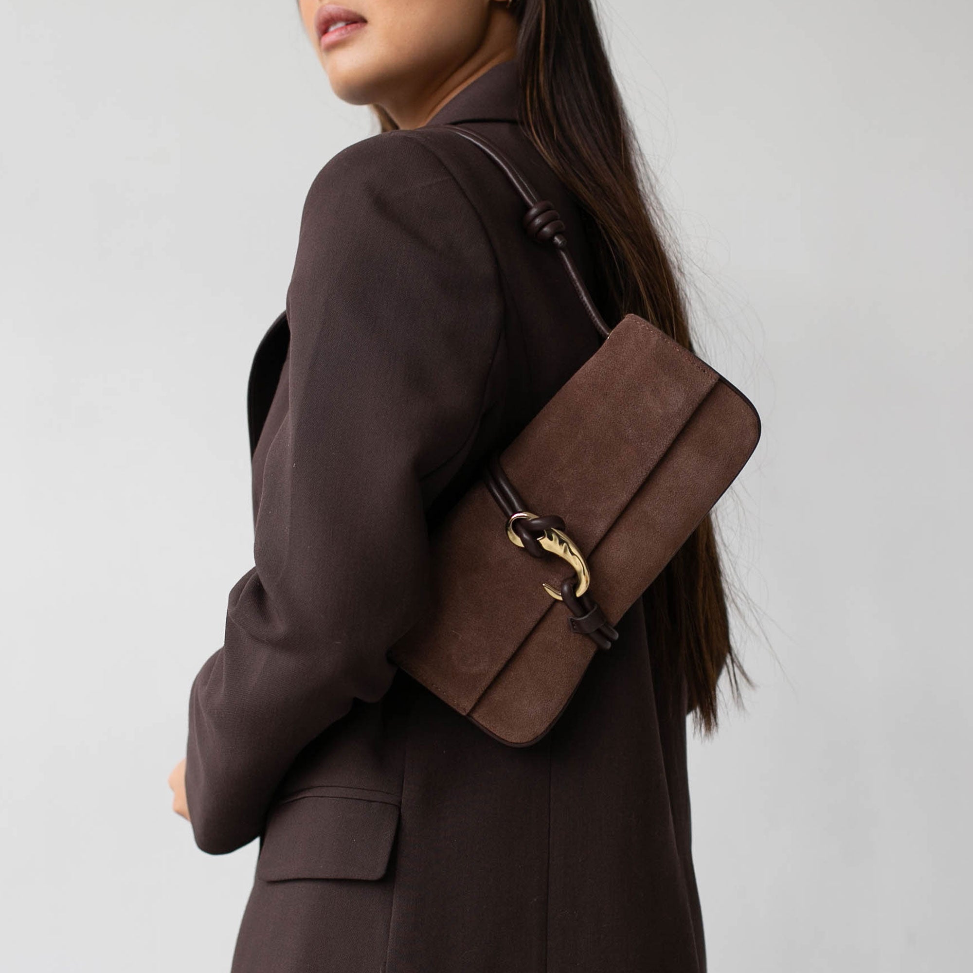 janicethitran-Dolce-Vita_Alice-Chocolate_1.jpg